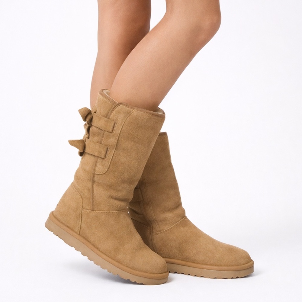 [UGG] Allegra Bow II Chestnut Boots